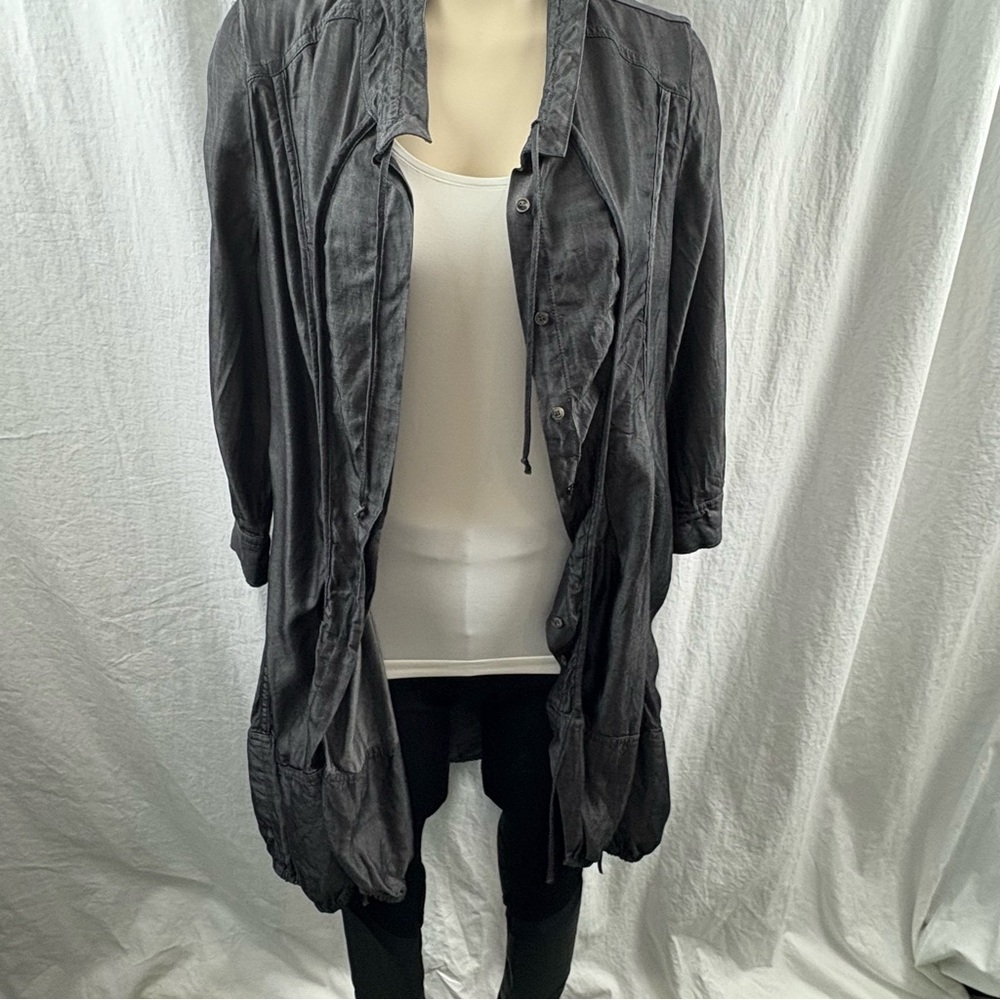 Akela Key Dark Charcoal Gray 3/4 Sleeve Tunic Style Button Down Top 42 - Picture 9 of 11